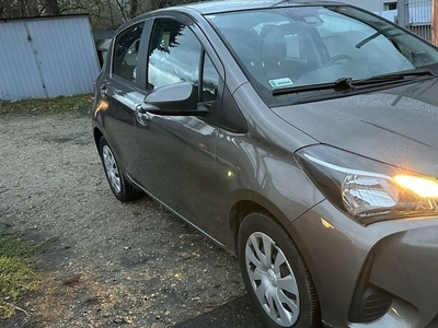 Toyota Yaris III Hatchback 5d Facelifting 2017 1.0 VVT-i 72KM 2019