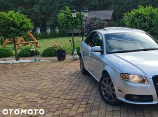 Audi A4 2.0 T FSI quattro tiptronic