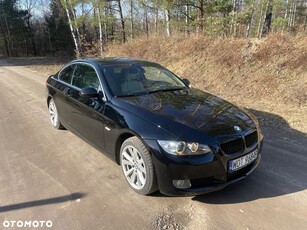 BMW Seria 3 325i