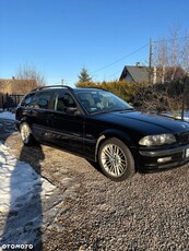 BMW Seria 3 325i Touring