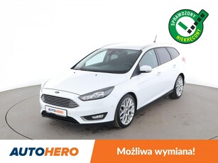 Ford Focus III bi-xenon, navi, klima auto, czujniki parkowania, grzane fotele