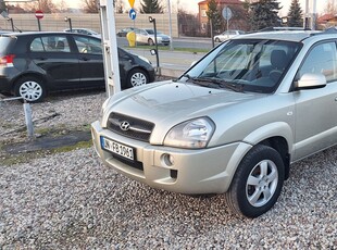 Hyundai Tucson 2.0 Benzyna Welury Zadbany Maly przebieg