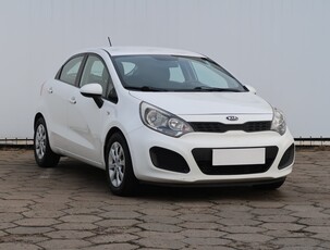 Kia Rio III , Salon Polska, Serwis ASO, Klima, Parktronic