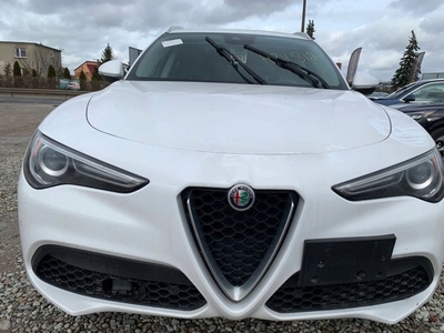 Alfa Romeo Stelvio SUV 2.0 Turbo 280KM 2018