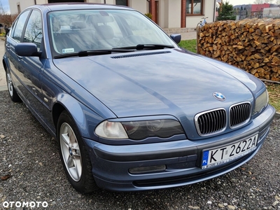 BMW Seria 3 320i