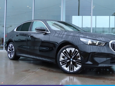 BMW Seria 5 G60-61 Sedan Plug-In 2.0 30e 299KM 2023