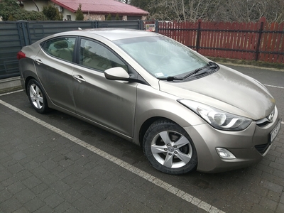 Hyundai Elantra V 2013