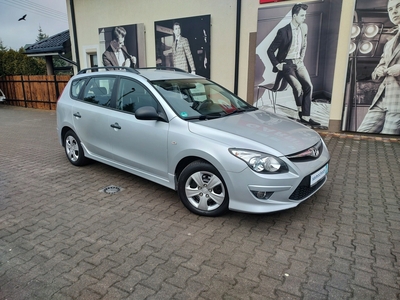 Hyundai i30 I CW Facelifting 1.4 DOHC 109KM 2011