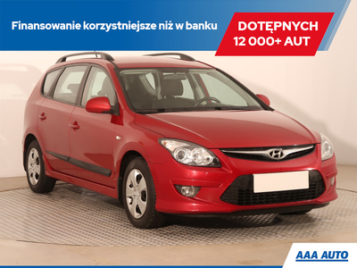 Hyundai i30 I CW Facelifting 1.6 DOHC CVVT 126KM 2011