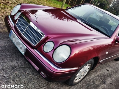 Mercedes-Benz Klasa E 220 D Elegance