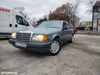 Mercedes-Benz W124 (1984-1993)