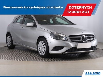 Mercedes Klasa A W176 Hatchback 5d 1.5 180 CDI BlueEFFICIENCY 109KM 2014