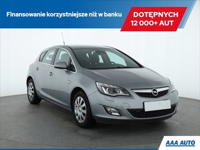 Opel Astra J Hatchback 5d 1.4 Turbo ECOTEC 140KM 2012