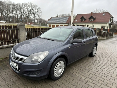 Opel Astra J Hatchback 5d 1.6 Twinport ECOTEC 115KM 2009