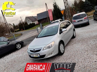 Opel Astra J Sports Tourer 1.4 Turbo ECOTEC 140KM 2011