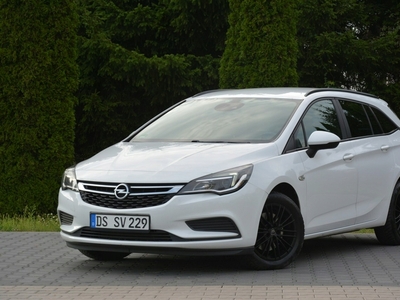 Opel Astra K Sports Tourer 1.6 CDTI 136KM 2016