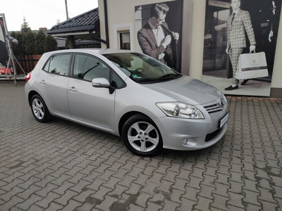 Toyota Auris I Hatchback 5d Facelifting 1.4 D-4D 90KM 2012