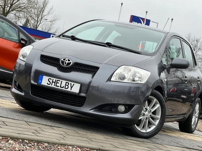 Toyota Auris I Hatchback 5d Facelifting 2.0 D-4D DPF 126KM 2010