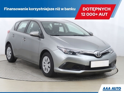 Toyota Auris II Hatchback 5d Facelifting 1.33 Dual VVT-i 99KM 2017