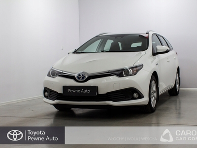 Toyota Auris II Touring Sports Facelifting 1.8 Hybrid 136KM 2017