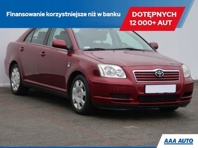 Toyota Avensis II Hatchback 2.0 D-4D 116KM 2004