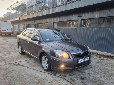 Toyota Avensis II Sedan 2.2 D-4D 150KM 2006