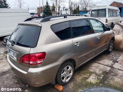 Toyota Avensis Verso