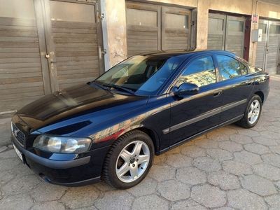 Volvo S60 I 2.4 20V 140KM 2002