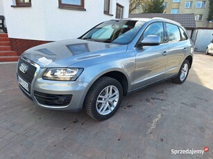 AUDI Q5 2,0TDI 140koni 4x4 tylko 240000km. Sprowadzona zarejstrowana SUPER