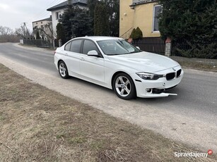 BMW 320i 2.0 2014