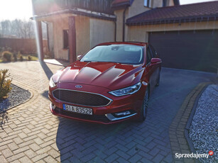 Ford Fusion 2.0 245 KM w bardzo bogatej wersji wyposażenia.