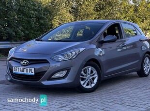 Hyundai i30 II