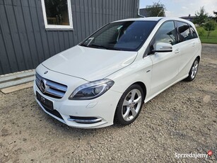 Mercedes B180 Xenon Navi Skóra