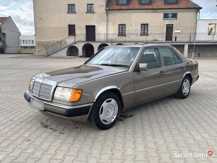 Mercedes Benz W124 Szeroka Listwa