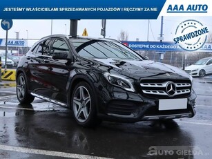 MERCEDES GLA