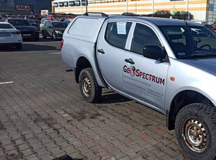 MITSUBISHI L200 4x4 2009r 136KM podwojna kabina krajowy