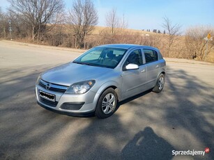 Opel Astra H 1.6 benzyna