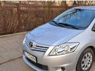 Toyota Auris 1.3 benzyna, II właściciel, salon Polska