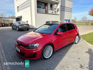 Volkswagen Golf 2.0 TSI DSG