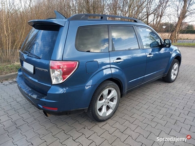 Ładny Subaru Forester XT 2.5T * 4x4 * KLIMA * skóry * XENON