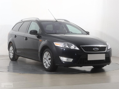 Ford Mondeo VI , Klimatronic, Parktronic, Podgrzewane siedzienia