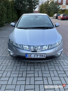 Honda Civic 1.8 B Bezwypadkowa