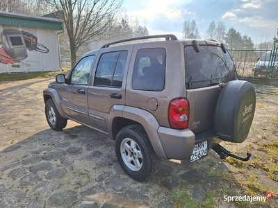 Jeep liberty 3.7 b + g