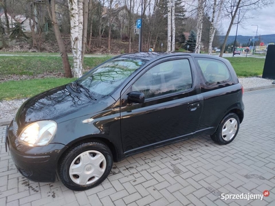 Niezawodna Toyotą Yaris Lift 2004