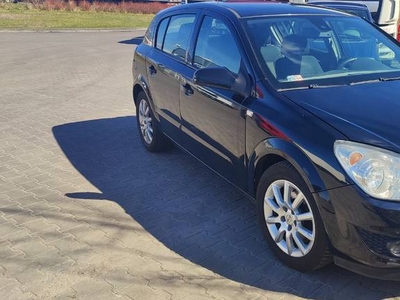 Opel Astra 1.9 CDTI 2właśc. 196t km org przebieg