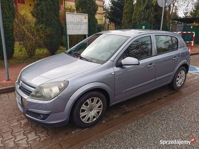 Opel Astra H 1.6 benzyna