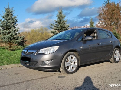 Opel Astra J 1.4 Turbo 120KM Klima czujnik Parkowania