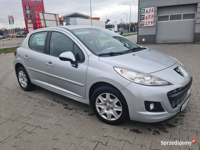 Peugeot 207 1.4 bezyna 2011r