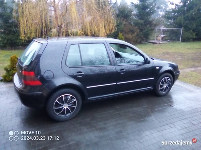 Sprzedam Golf 4 ładny stan 1.9tdi