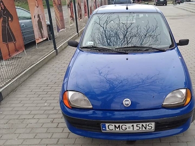 Sprzedam Seicento 900 garażowany zero rdzy